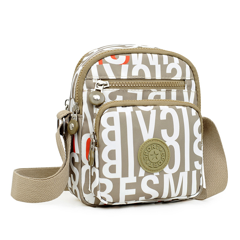 Fashionable Lightweight Bag with Multi-pocket Design