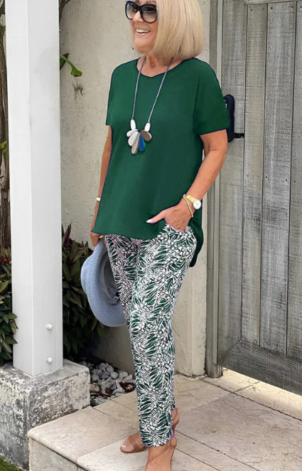 Casual two-piece for women, ideal for holidays