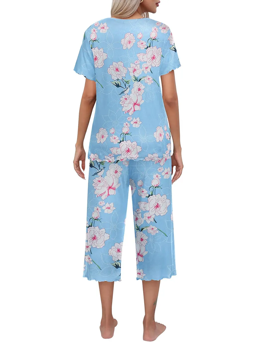 HOT SALE WOMEN'S PRINTED SHORT SLEEVE TOP WITH CAPRI PANTS LOUNGE & SLEEPWEAR SET