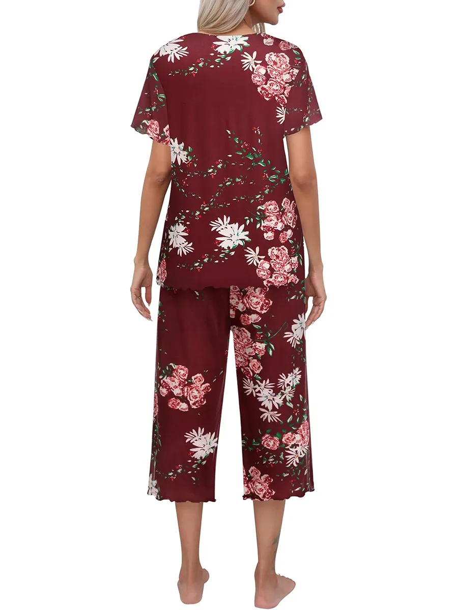 HOT SALE WOMEN'S PRINTED SHORT SLEEVE TOP WITH CAPRI PANTS LOUNGE & SLEEPWEAR SET