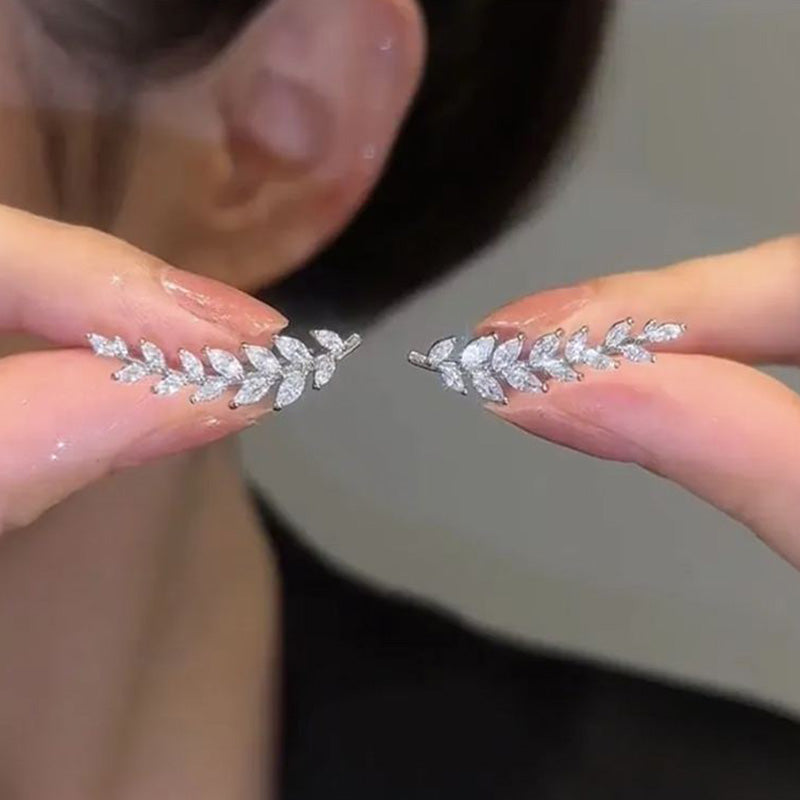 [ideal gift] Elegant Leaf Stud Earrings