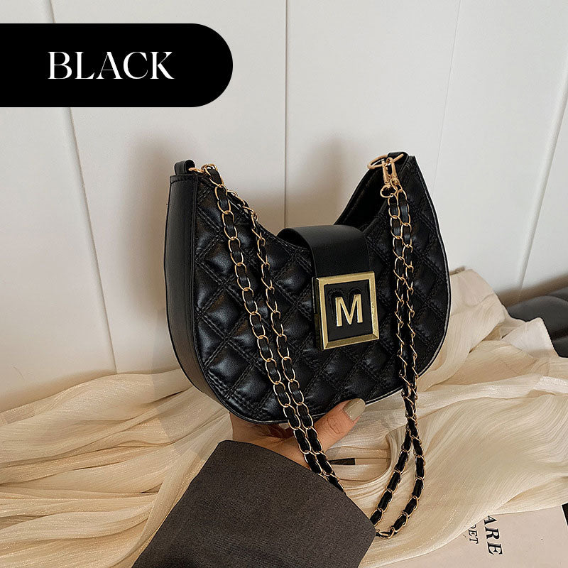 Women’s Quilted Dumpling Design Chain Crossbody Bag