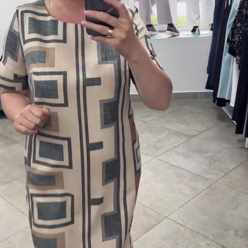 Casual women's dress with short sleeves and a round neckline