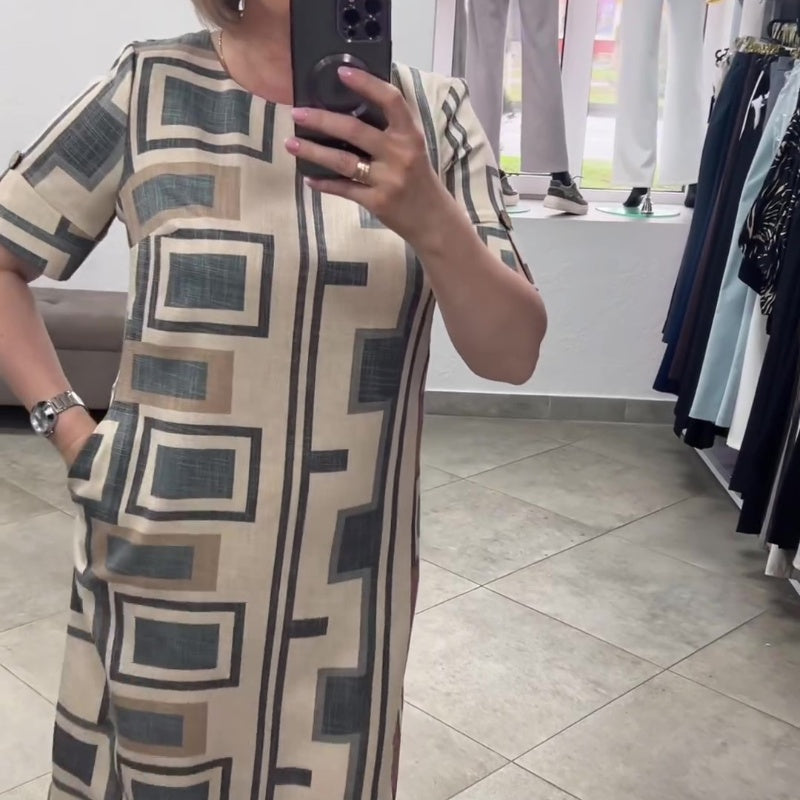 Casual women's dress with short sleeves and a round neckline