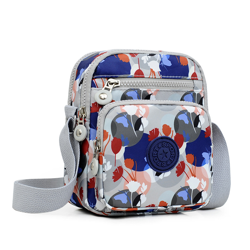 Fashionable Lightweight Bag with Multi-pocket Design