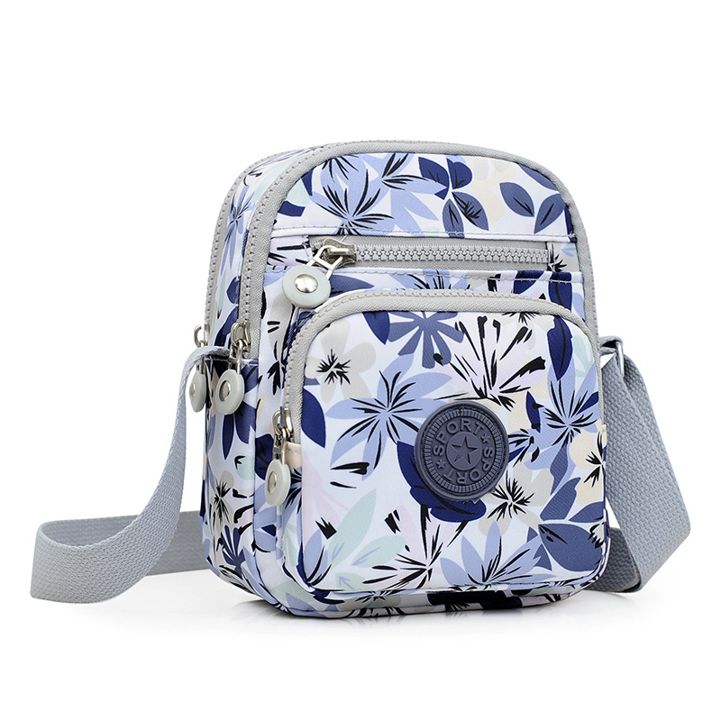 Fashionable Lightweight Bag with Multi-pocket Design