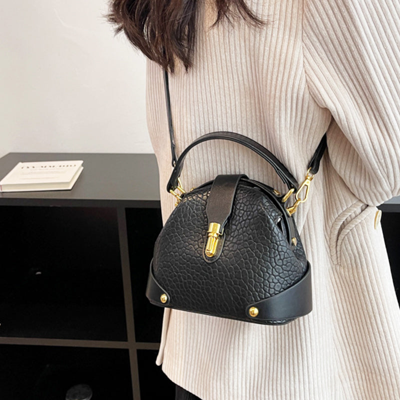 🌼Color-Blocked & Stylish Bag