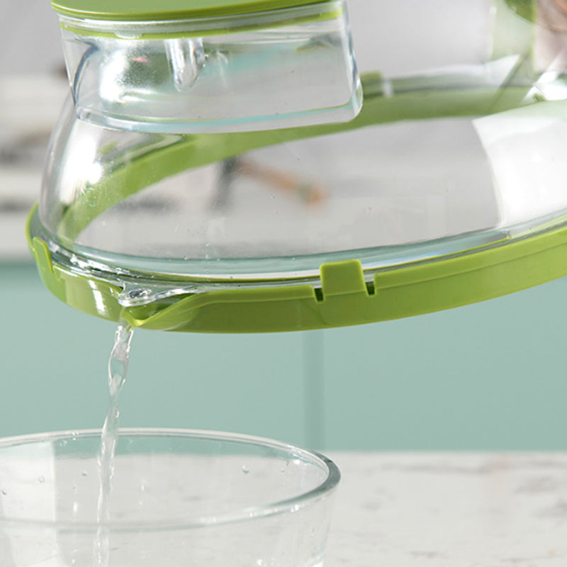 Microwave Splatter Guard with Steam Vent