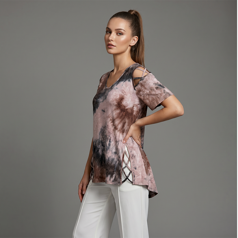📢📢40% OFF !! ⏰Women’s Heart Print V-Neck Top