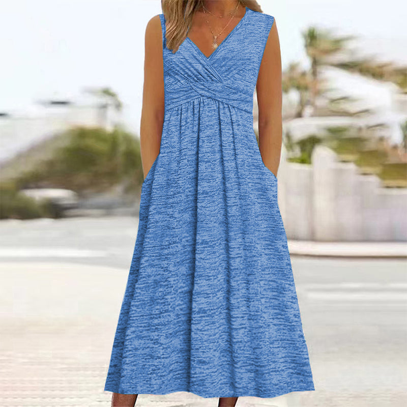 Women's Plus Size Sleeveless V-Neck Dress